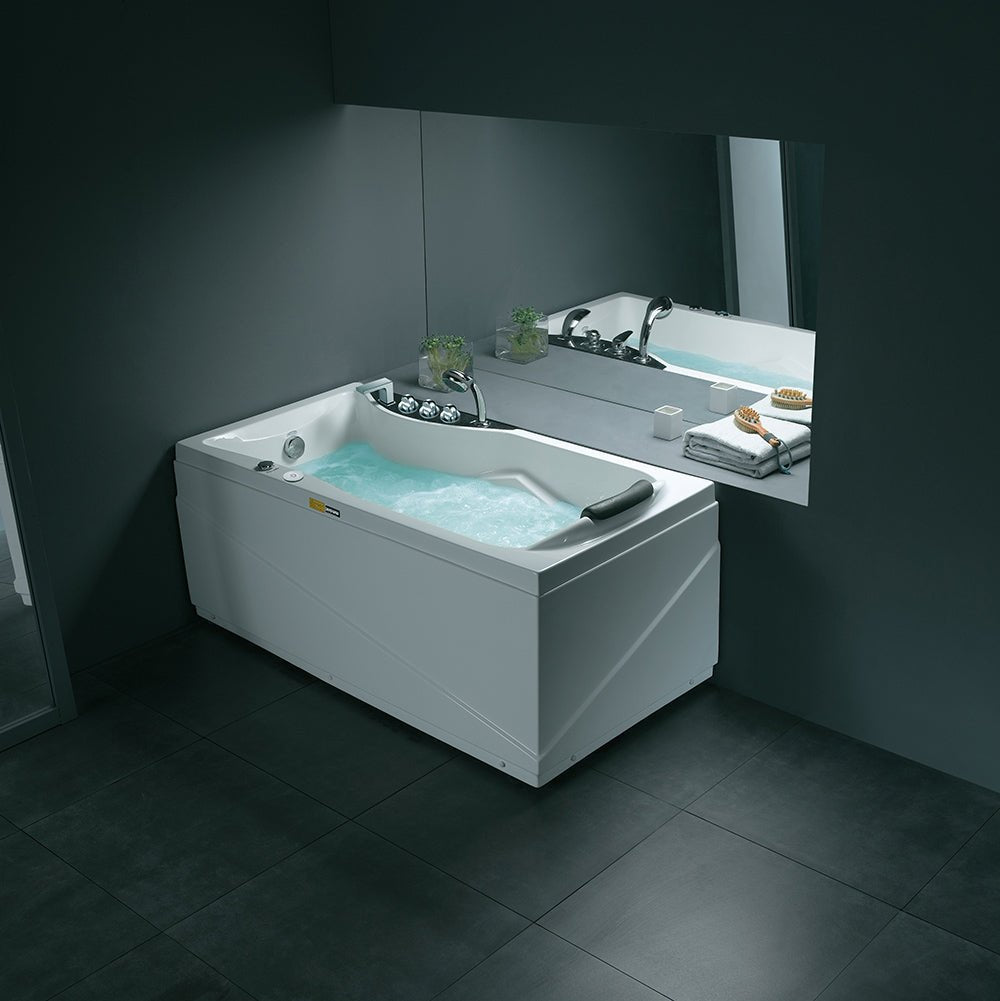 Newbury Luxury Whirlpool Tub - Aquapeutics LLC