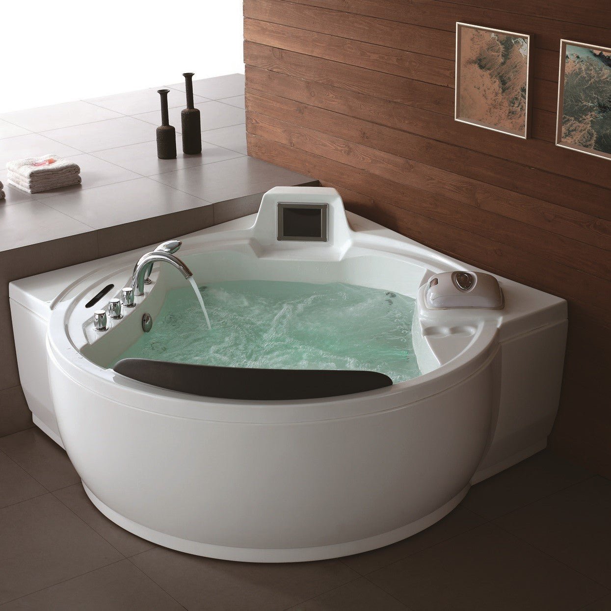 Freeport Luxury Whirlpool Tub - Aquapeutics LLC